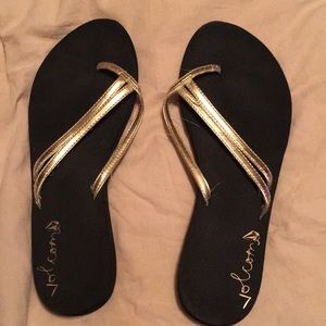 Volcom sandals.